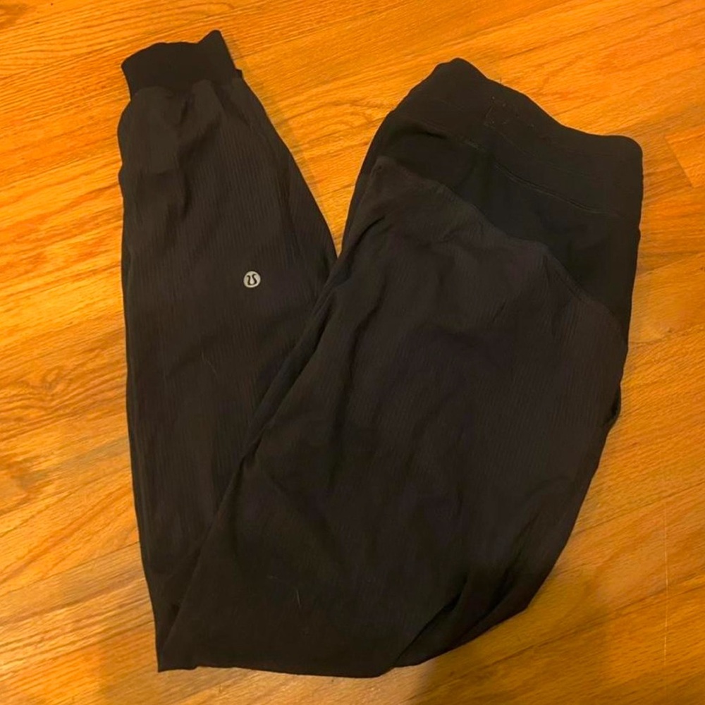 Lululemon dance studio jogger pants size 0